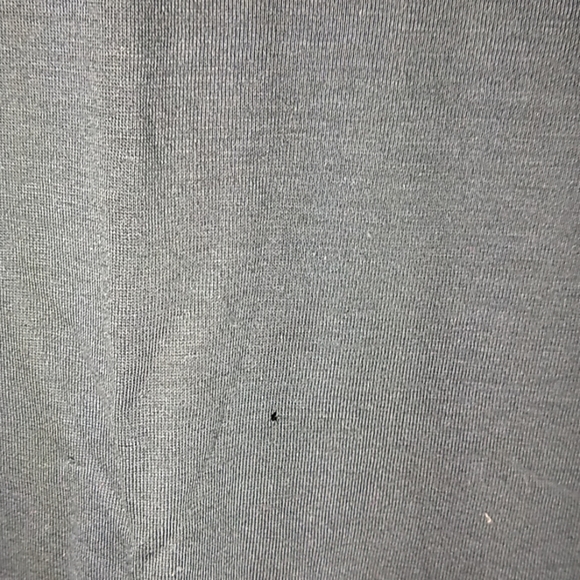 3/$15🌺🌺🌺T shirt Converse black thin Medium - Picture 7 of 8